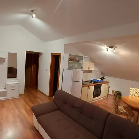 Апартаменты Apartment Mandre Мандре