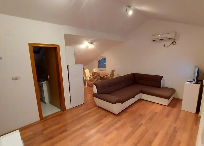 Apartment Mandre